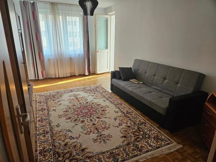 Inchiriez apartament 2 camere, decomandat, mobilat, balcon inchis cu tamplarie P - 3