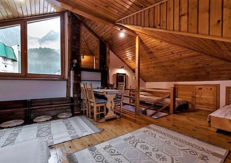 Apartament cu patru camere Busteni - 3