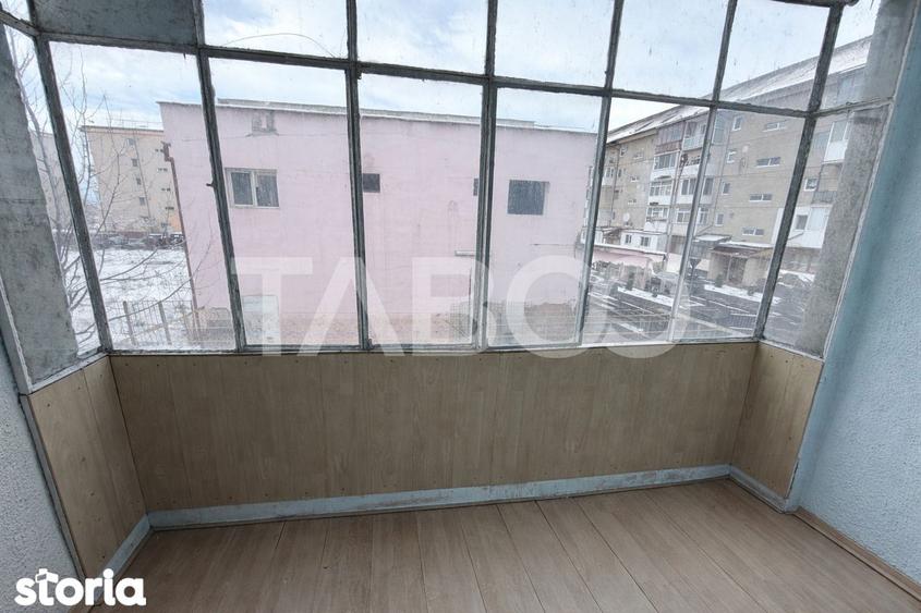 Strand etaj 1 Apartament decomandat 50 mpu balcon pivnita - 11