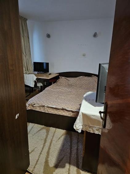 Apartament de vânzare 4 camere - 4