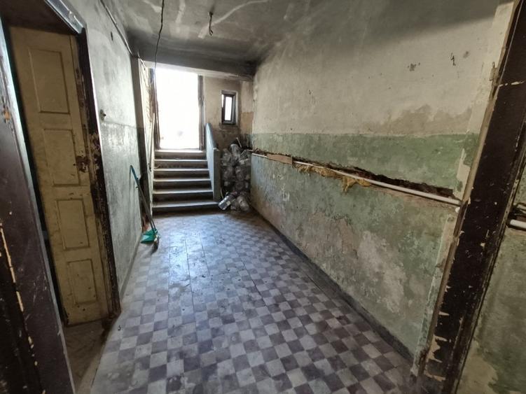 TITULESCU - langa Clinica 32 vanzare casa 230 mp - 17