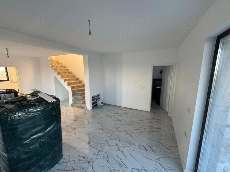 Comision 0%. Pompa de caldura si panouri. Despartit prin camera tehnica - 1