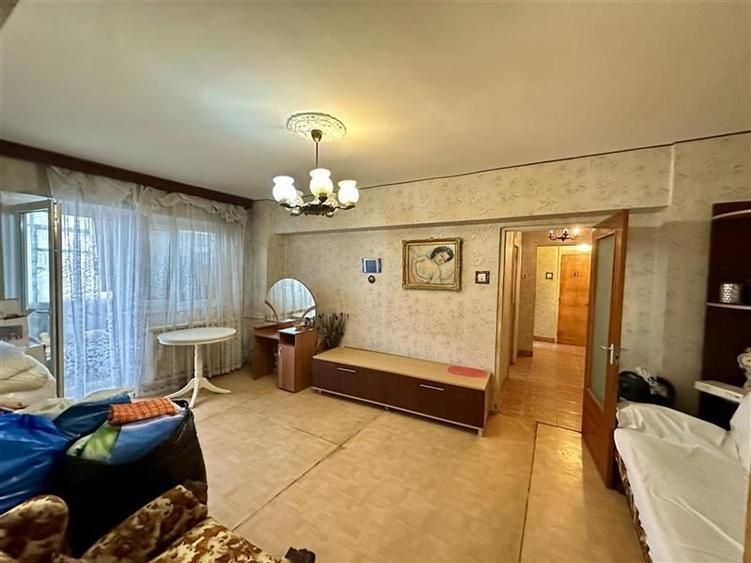 Apartament 3camere de vanzare - Apusului - etaj 3/8, aproape de metrou - 10