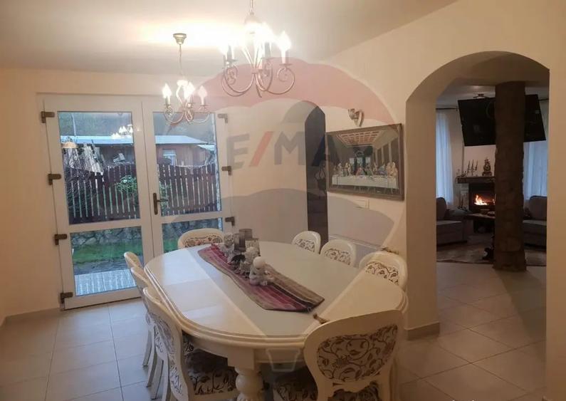 Casa / Vila de lux cu 5 camere de vanzare - 10