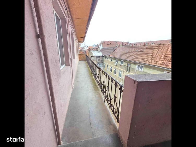 Apartament doua garsoniere centru istoric Brasov - 1
