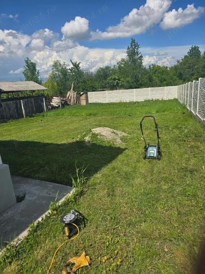 Vand casa la Bradu - 1