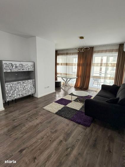 Apartament cu 3 camere în Tei