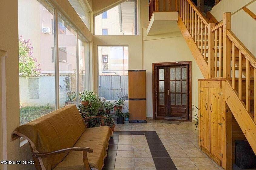 Lunei - Ion Neculce, 2 Apartamente. Mansarda 157 mp. Anexe, Lot 475 mp - 3