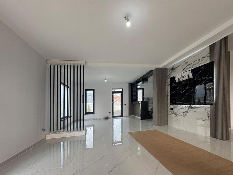 CASA MODERNA CU VEDERE PANORAMICA SPRE MUNTI in Cristian - 1