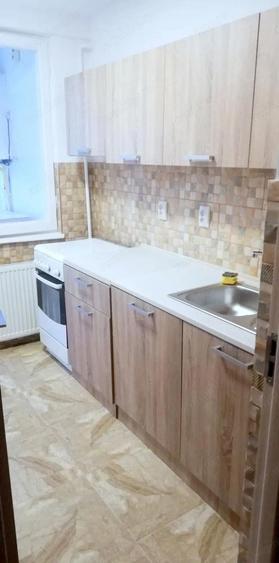 De inchiriat apartament 2 camere nemobilat, Micro 16, 1400 lei - 1