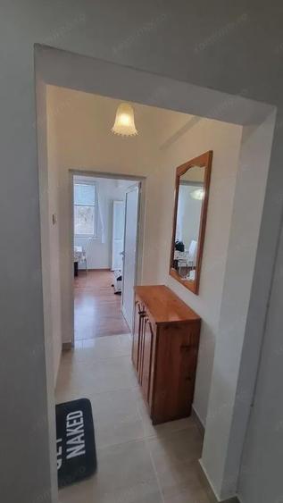 Garsoniera de inchiriat in zona Eroii Revolu?iei - 4