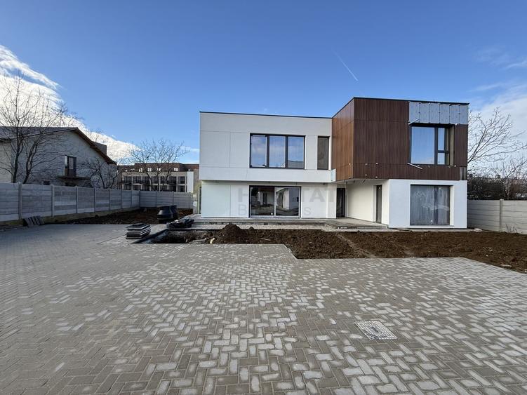 Oportunitate investitie, vila 6 camere - 4