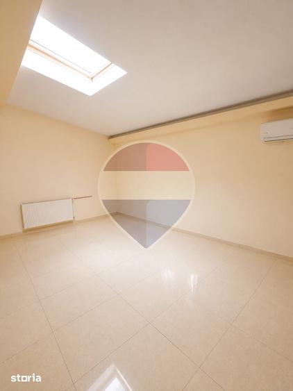 Casă cu Teren 750 Mp în Fundeni