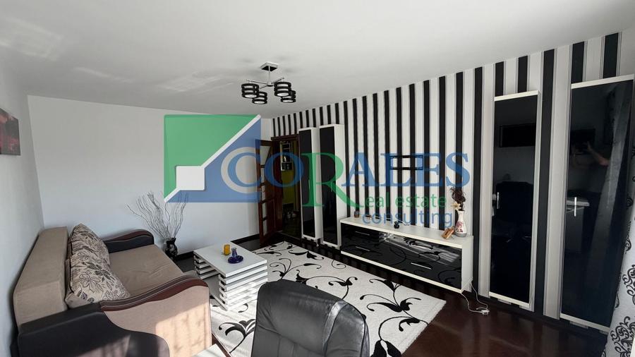 Apartament cu 3 camere decomandat, mobilat în Girocului