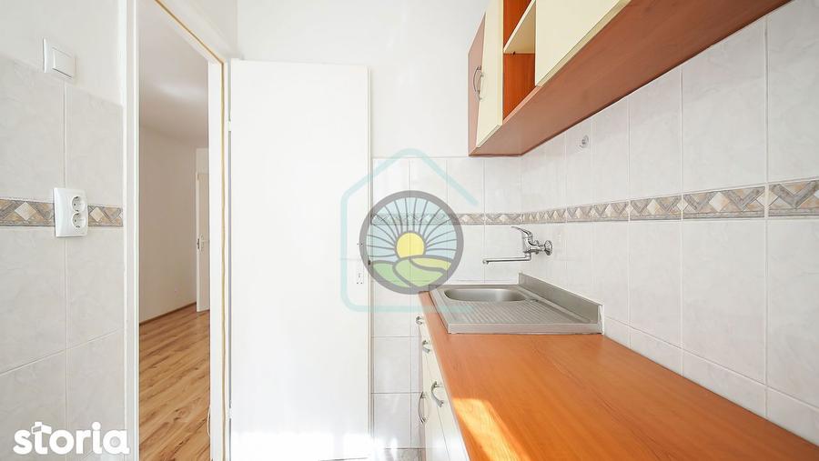 Garsoniera gata de mutat / inchiriat etaj 1, sud, centrala proprie - 13