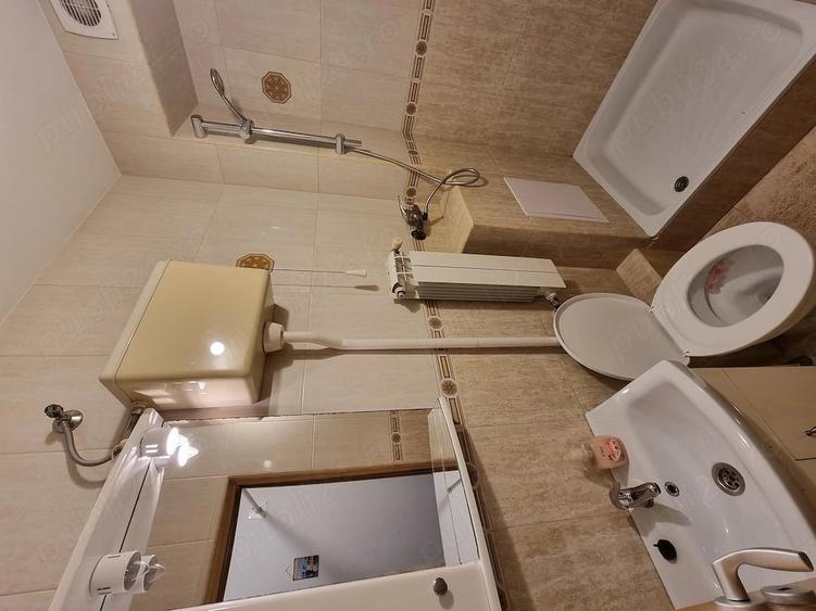 Apartament cu 3 camere decomandat în Nord