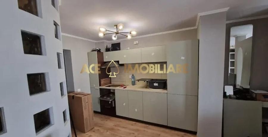 Garsonieră decomandată, mobilată în Nerva Traian