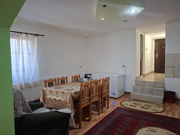 Casă individuală cu 3 camere cu Canalizare în Lăpușnic