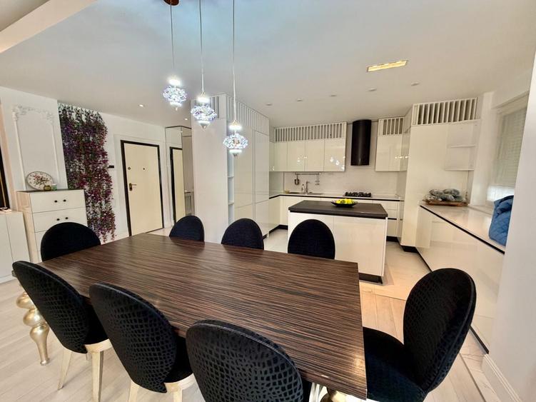 Apartament cu 5 camere în Herăstrău