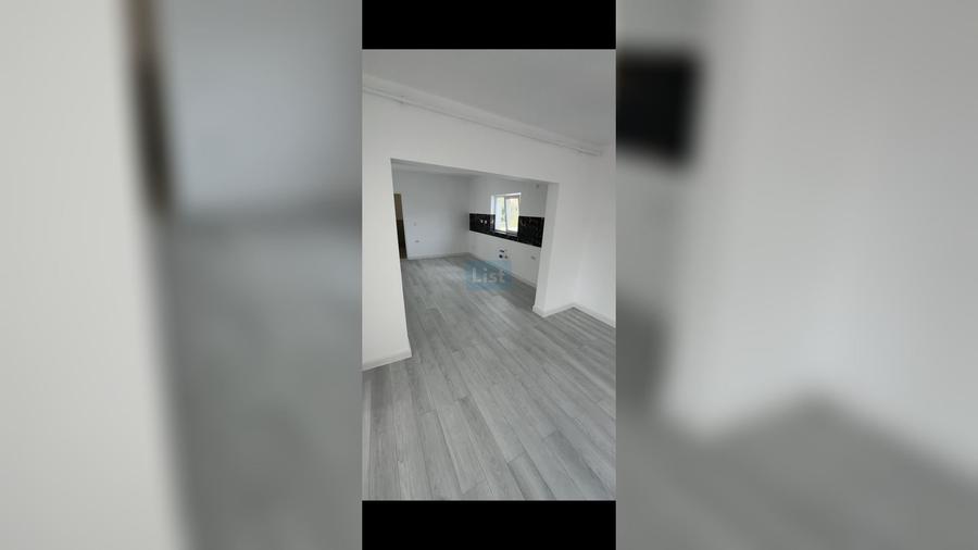 Casă cu 3 camere cu Teren 280 Mp în Nord-Est