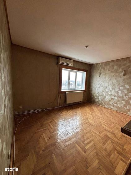 Apartament cu 4 camere în Central