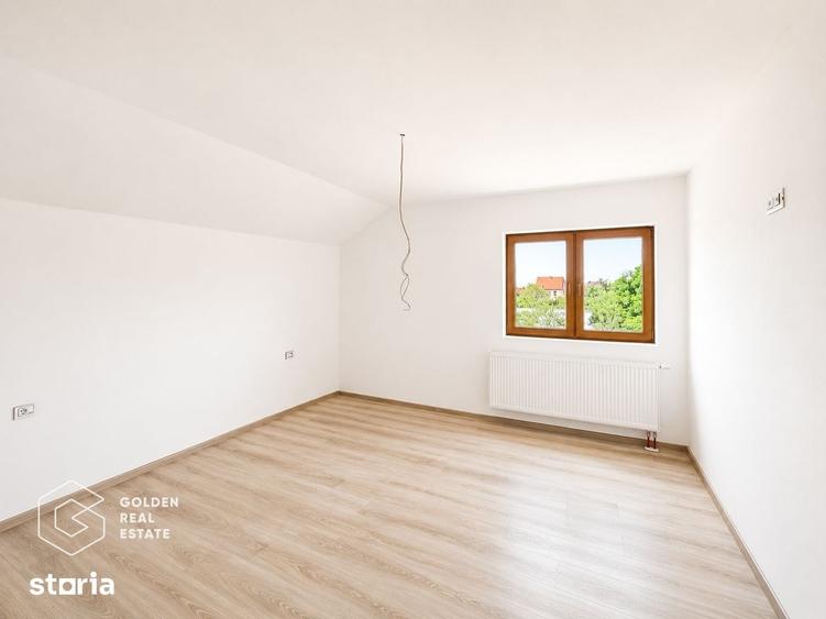 Casă cu 5 camere cu Teren 417 Mp în Vladimirescu