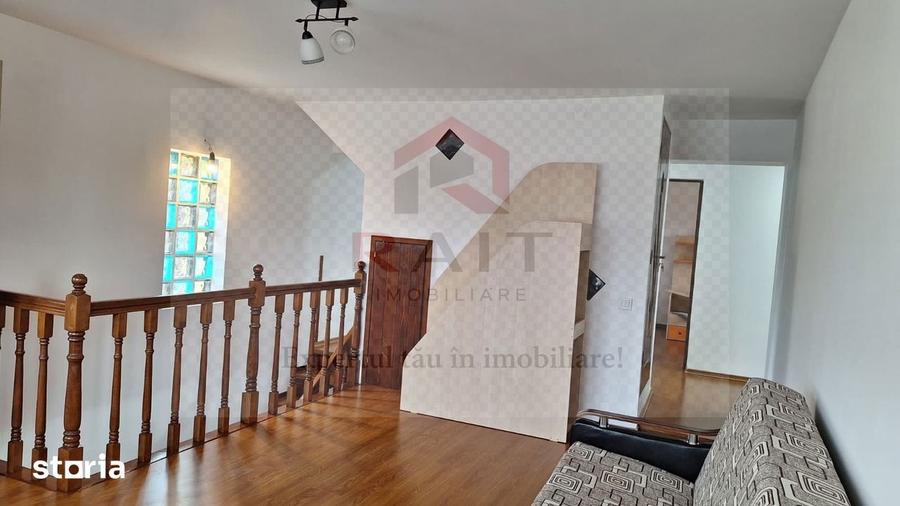 Casă cu 4 camere cu Teren 100 Mp în Central