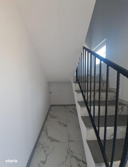 Casă cu 4 camere în Vârteju