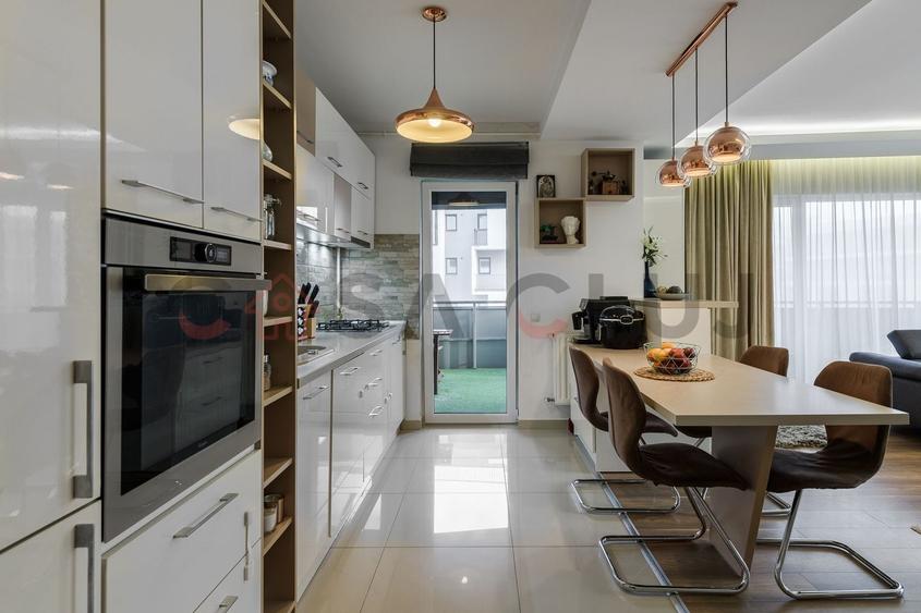 Apartament cu 3 camere semidecomandat, mobilat în Bună Ziua
