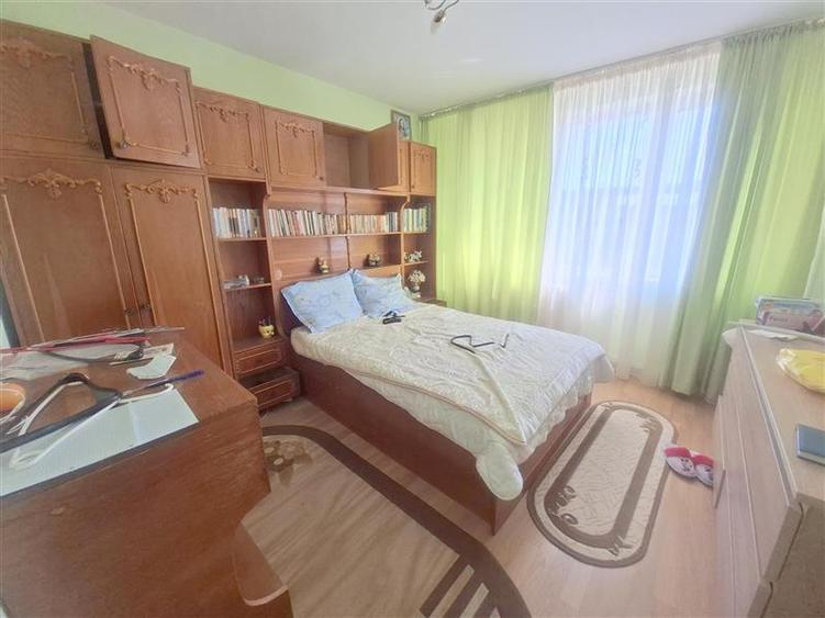 Apartament cu 2 camere decomandat în Orizont