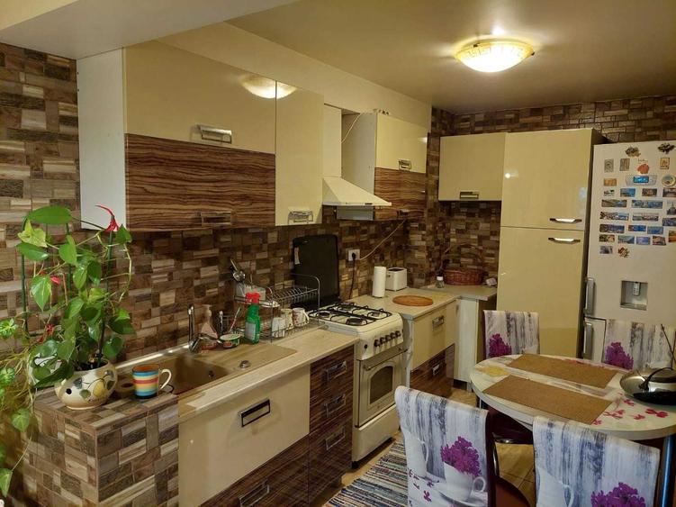 Casă cu 2 camere cu Teren 50 Mp în Prelungirea Ghencea