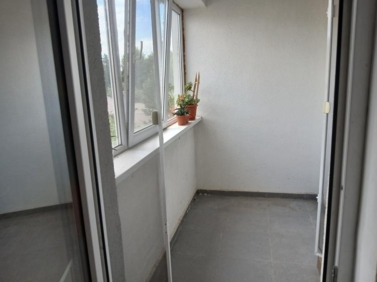 Apartament cu 2 camere semidecomandat în Rahova