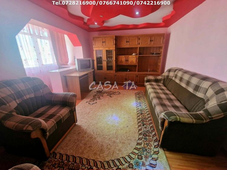 Apartament cu 3 camere decomandat, mobilat în Central