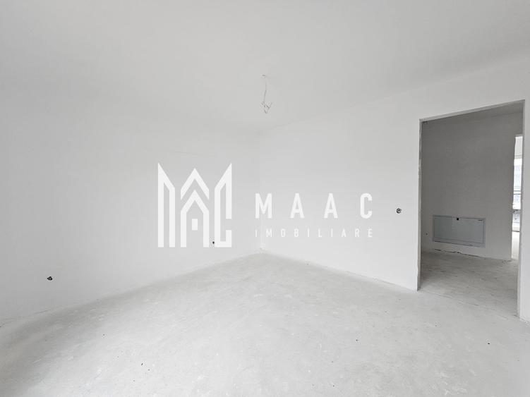 Duplex cu 4 camere cu Canalizare în Exterior Sud