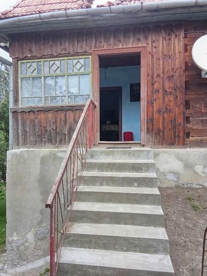 Casă individuală cu 4 camere cu Canalizare în Ocoliș
