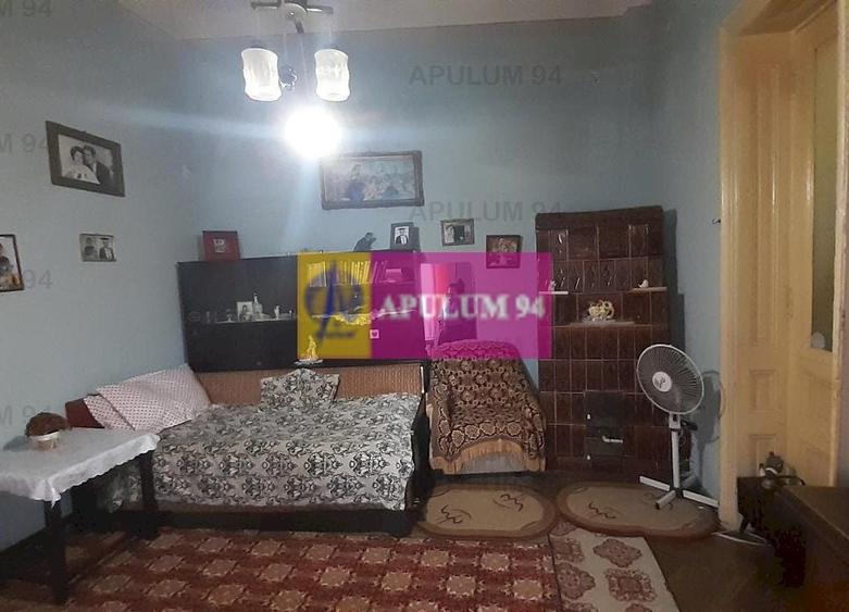 Casă cu 3 camere semidecomandat cu Canalizare în Alba Iulia