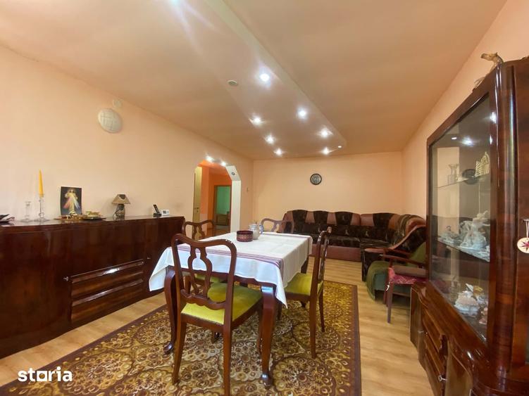 Casă cu 3 camere cu Teren 500 Mp în Central