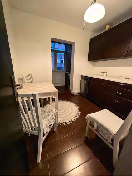 Apartament cu 3 camere decomandat în Lacul Morii