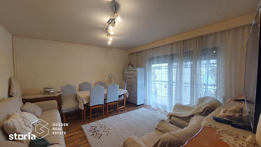 Apartament cu 3 camere decomandat în Podgoria