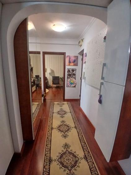 Apartament cu 4 camere decomandat, mobilat în Apărătorii Patriei