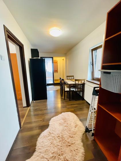 Apartament cu 3 camere decomandat în Apărătorii Patriei