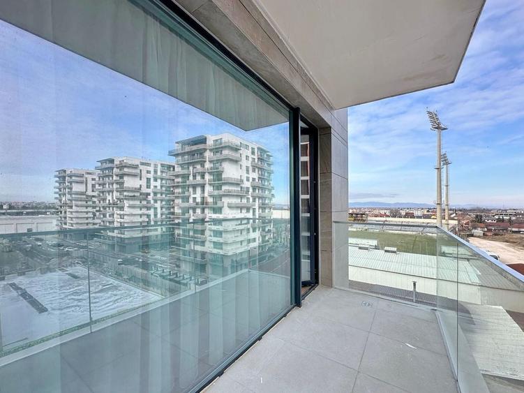 Apartament cu 3 camere decomandat, mobilat în Central