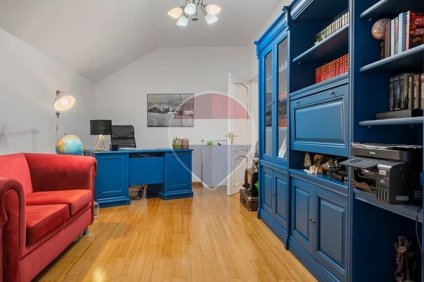 Casă individuală cu 6 camere cu Teren 535 Mp în Pipera