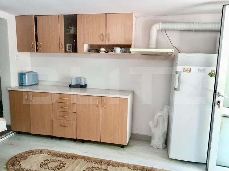 Casă individuală cu 4 camere cu Teren 1253 Mp în Berghin