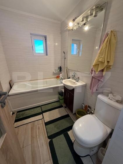 Apartament de 3 camere, 71 mp, zona Nicolina 2 - 9