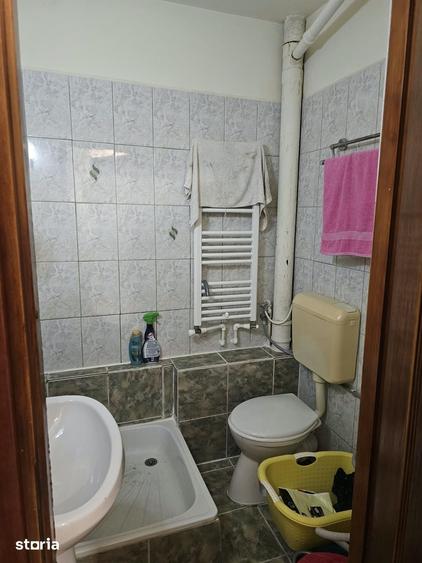 Apartament cu 2 camere nedecomandat în Primăverii