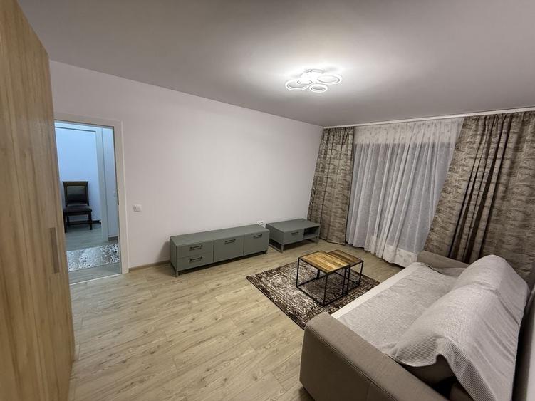 Apartament cu 2 camere în Florilor