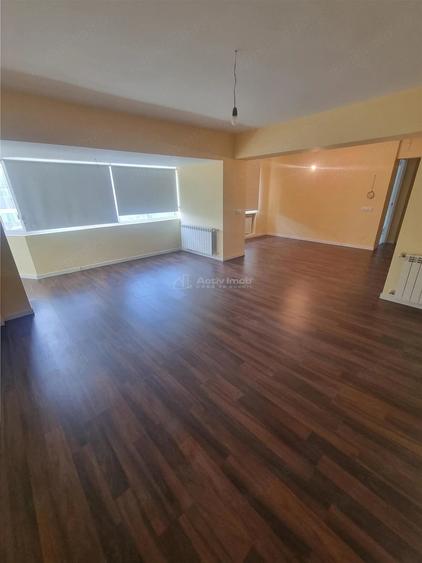 Apartament 5 camere cu scara interioara tip penthouse -doua etaje - 19