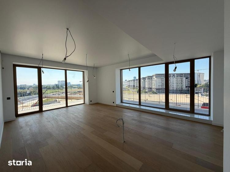 Apartament cu 4 camere decomandat în Pipera