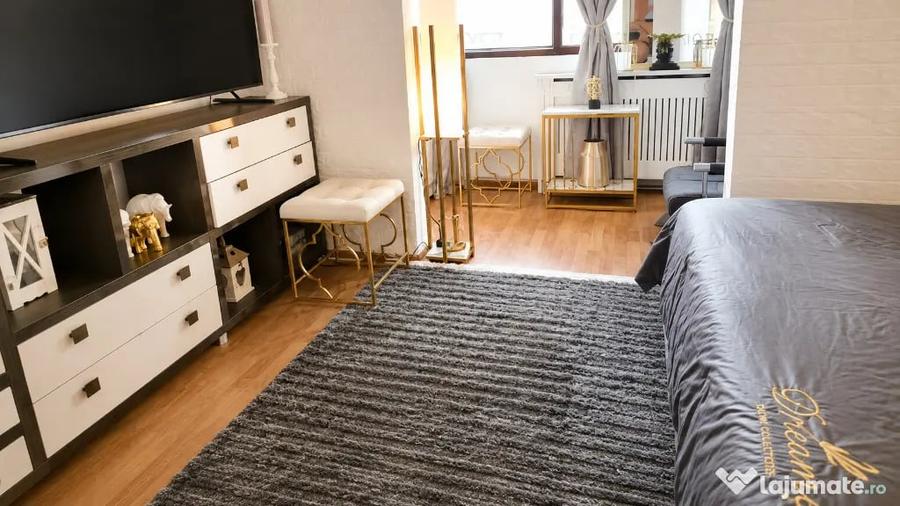 Apartament cu 2 camere nedecomandat în Astra